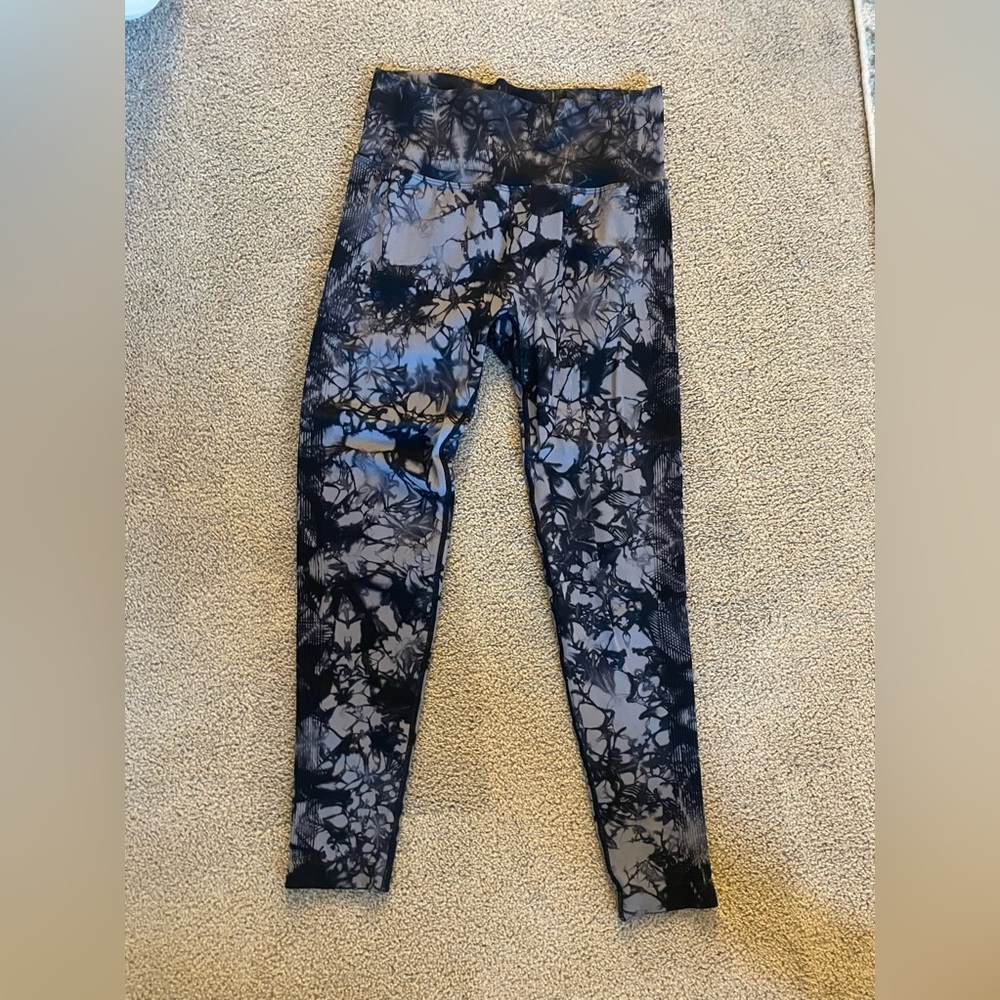 Seamless Scrunch Butt Tie Die